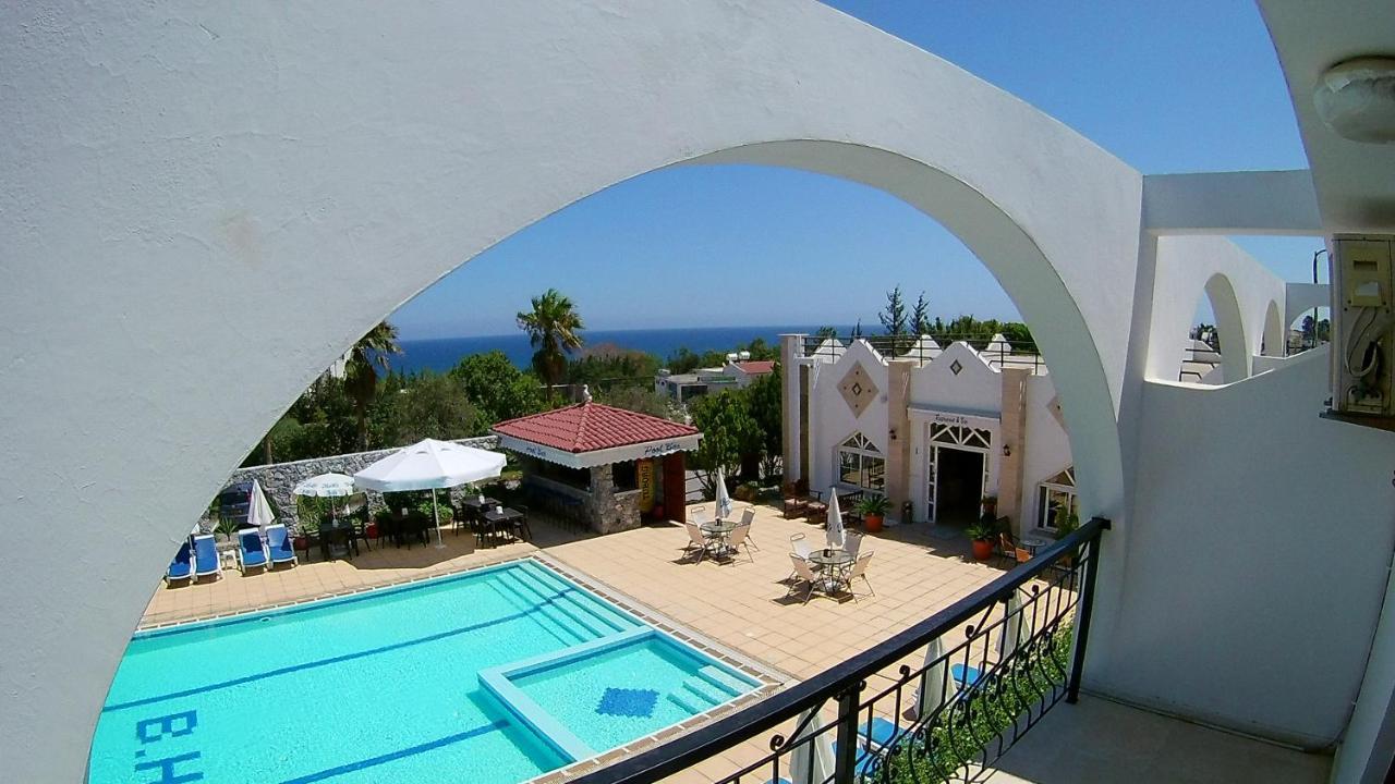 Bare Hill Holiday Apartments Krini Екстер'єр фото