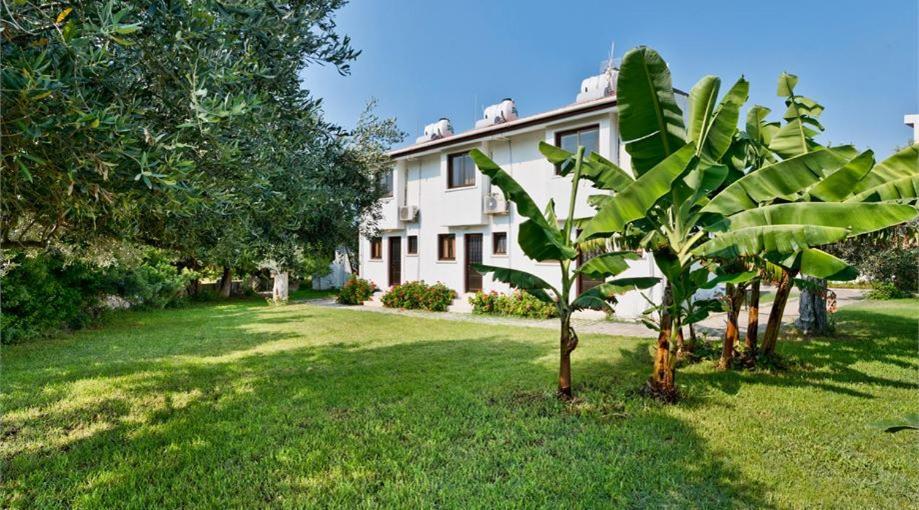 Bare Hill Holiday Apartments Krini Екстер'єр фото
